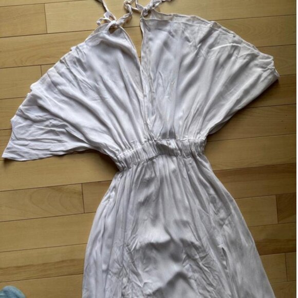 Beautiful Grecian-inspired beach cover-up dress by Tiare Hawaii - Picture 3 of 8